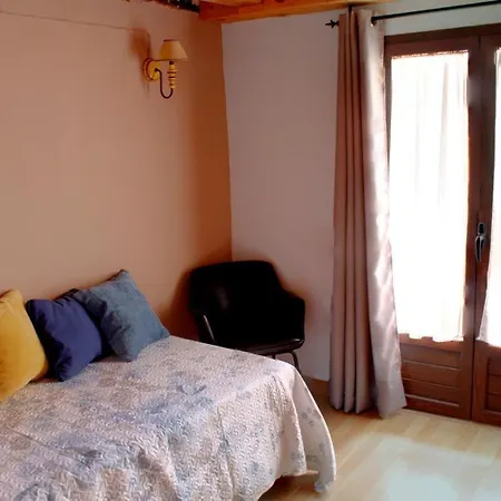 La Casa De La Golondrina Hébergement de vacances *