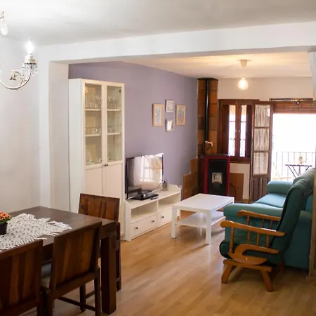 Casa De La Golondrina * Pedro Bernardo